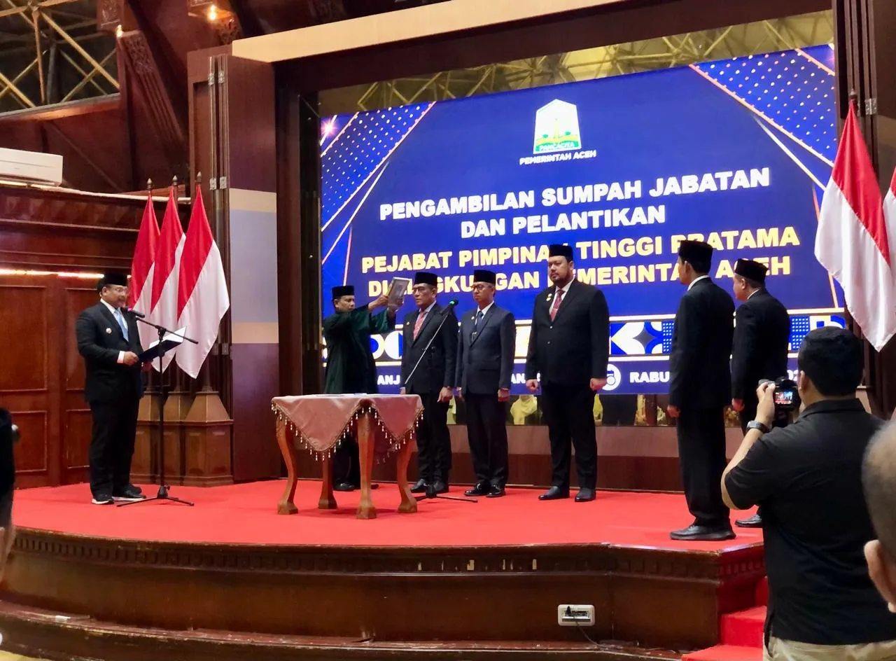 Pj Gubernur Lantik Tiga Pejabat Eselon II