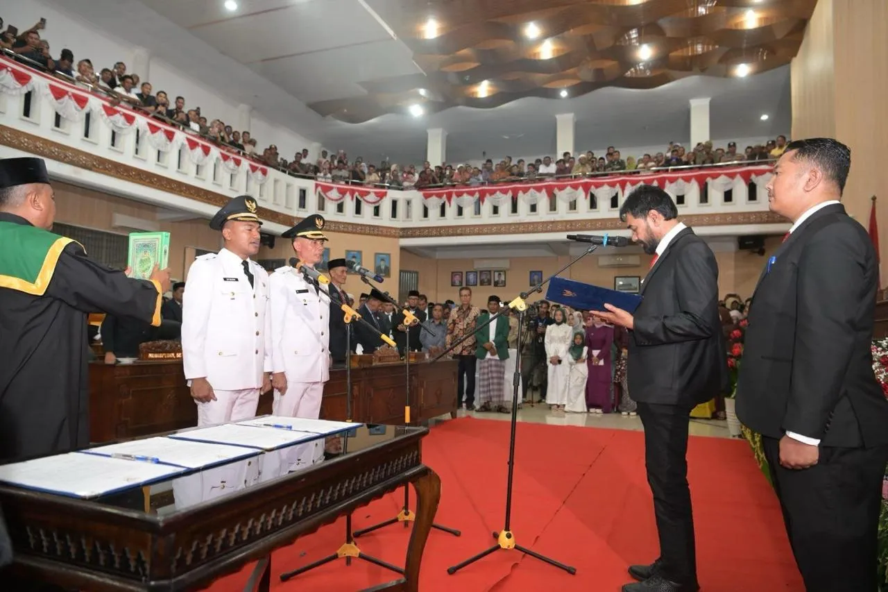 Lantik Bupati dan Wakil Bupati Abdya, Mualem Ingatkan Ini
