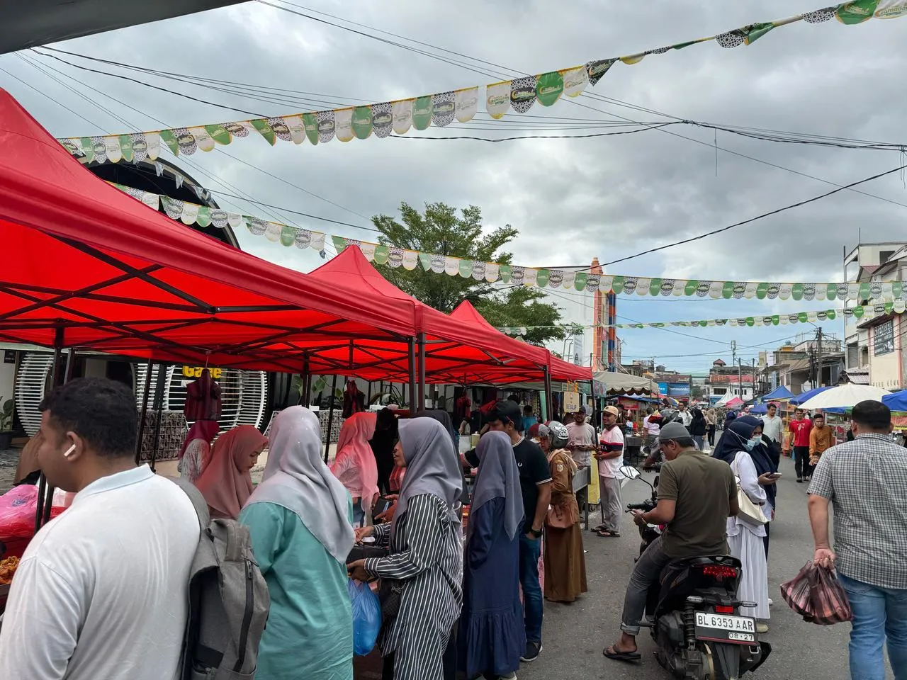 Berburu Takjil Khas Aceh: Menjaga Tradisi di Tengah Gempuran Takjil Modern