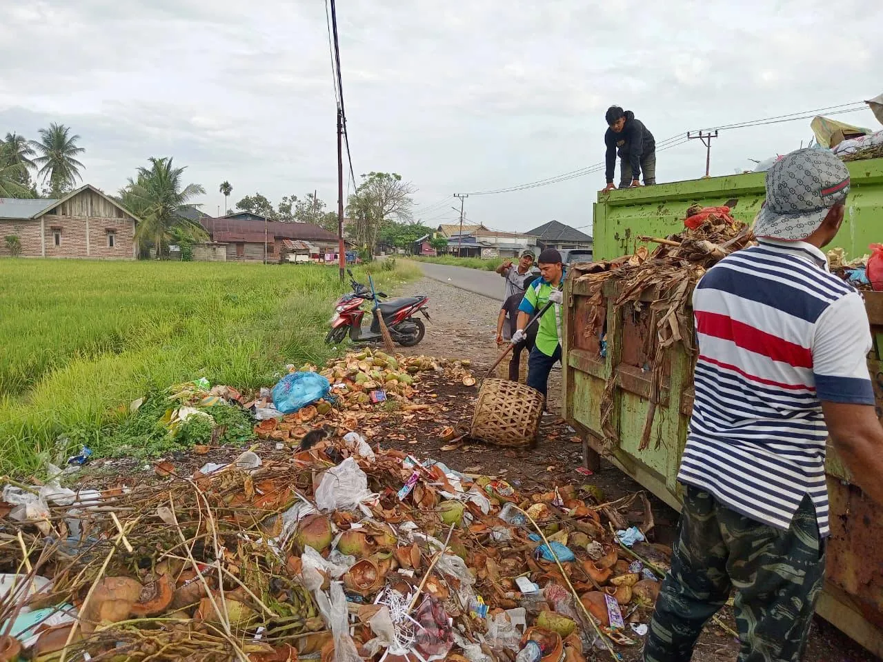 Produksi Sampah di Aceh Besar Meningkat Dua Kali Lipat Selama Ramadan