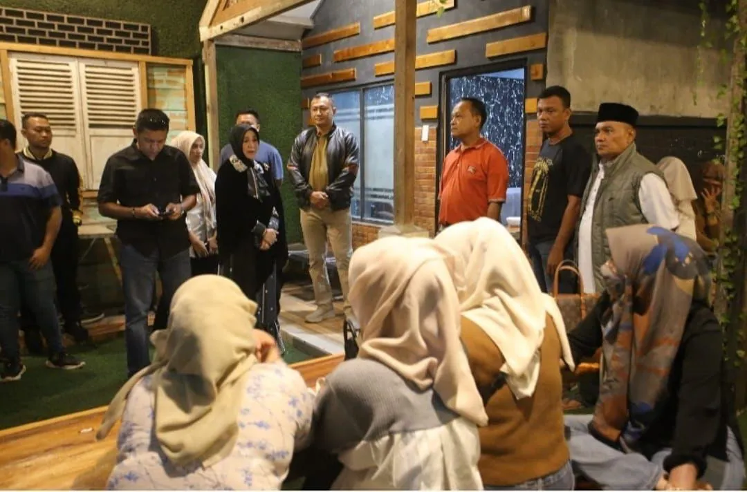 Gerebek Pesta Miras di Gampong Blang dan Pasangan Mesum di Batoh