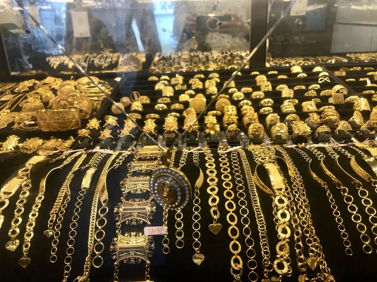 Lima Hari Berturut-turut Harga Emas Murni di Banda Aceh Berangsur Turun