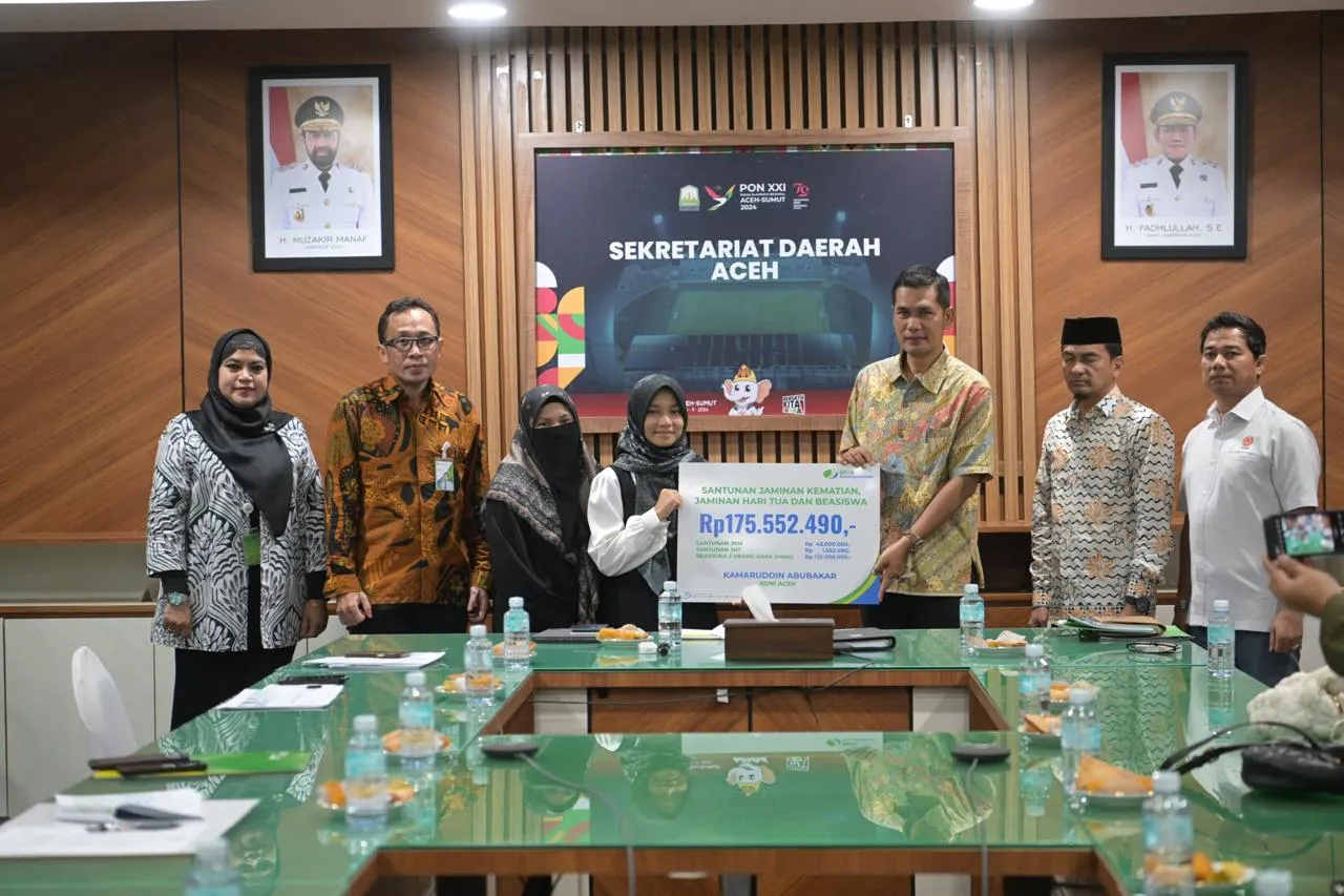 Serahkan Santunan untuk Ahli Waris Abu Razak, Plt Sekda Aceh Apresiasi BPJS Ketenagakerjaan