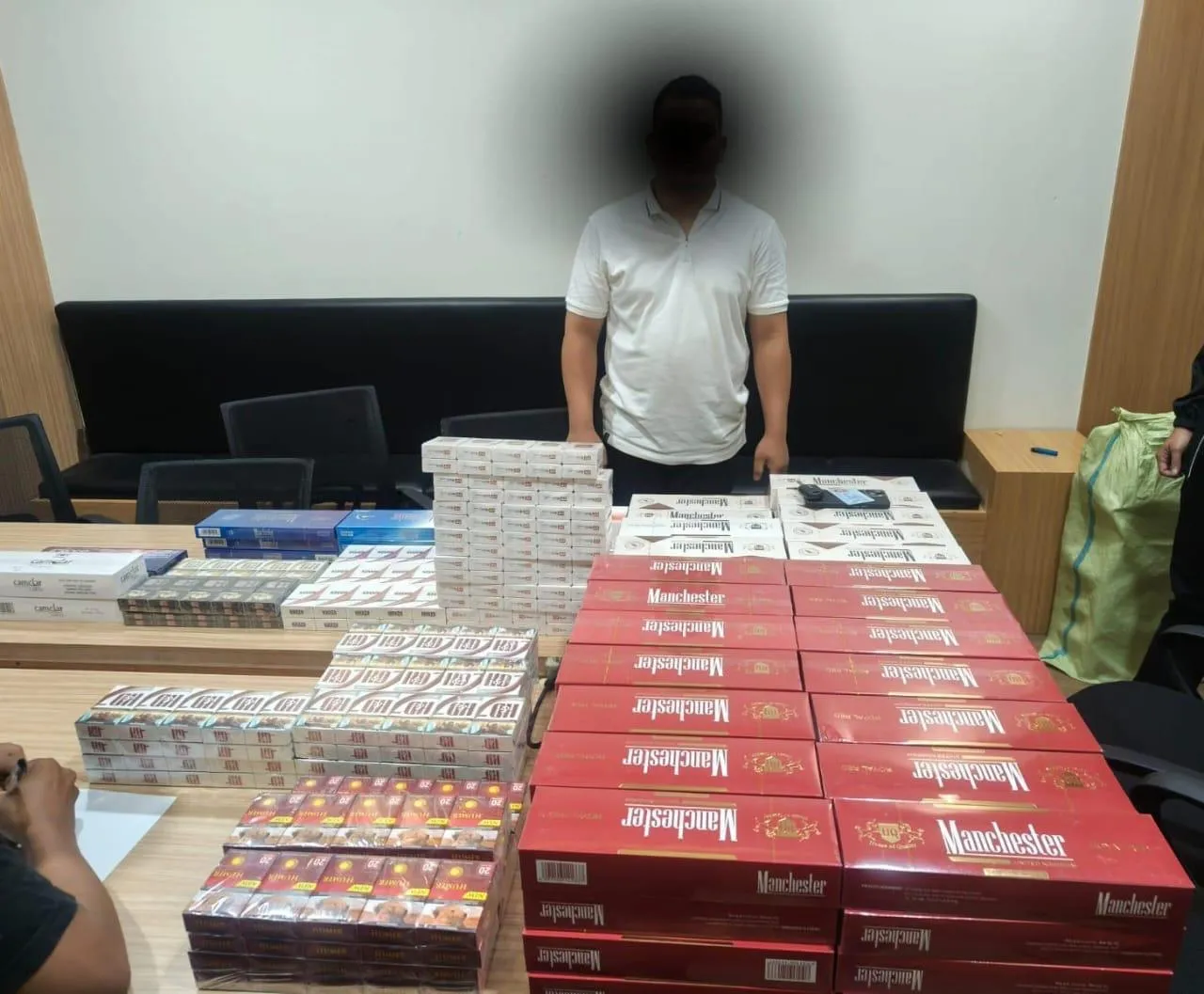 Razia Balap Liar, Polisi Temukan Mobil Angkut Rokok Ilegal di Banda Aceh