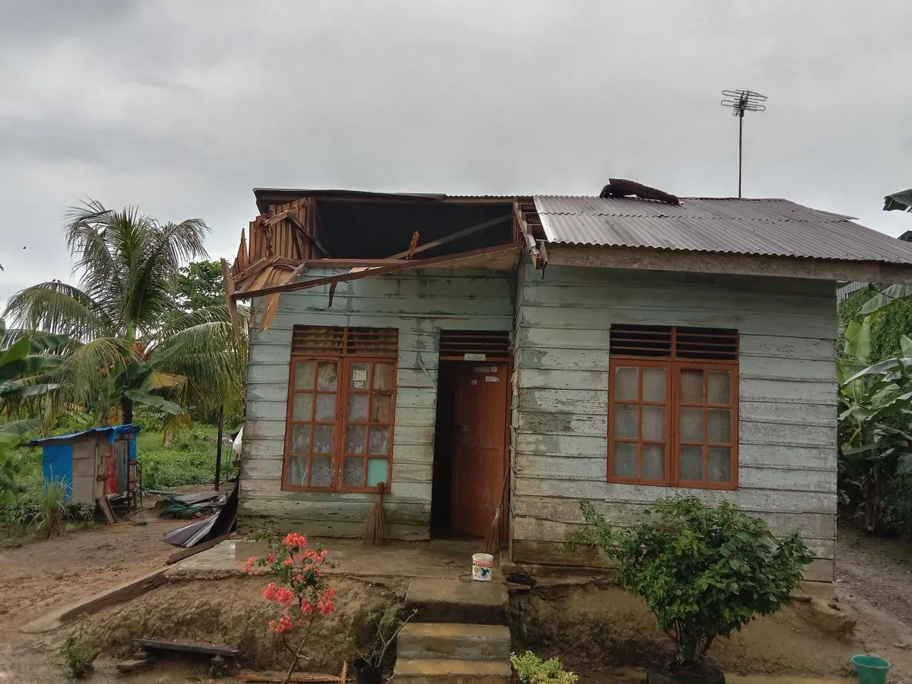 Angin Kencang Terjang Aceh Tamiang, Dua Sekolah dan Tiga Rumah Rusak