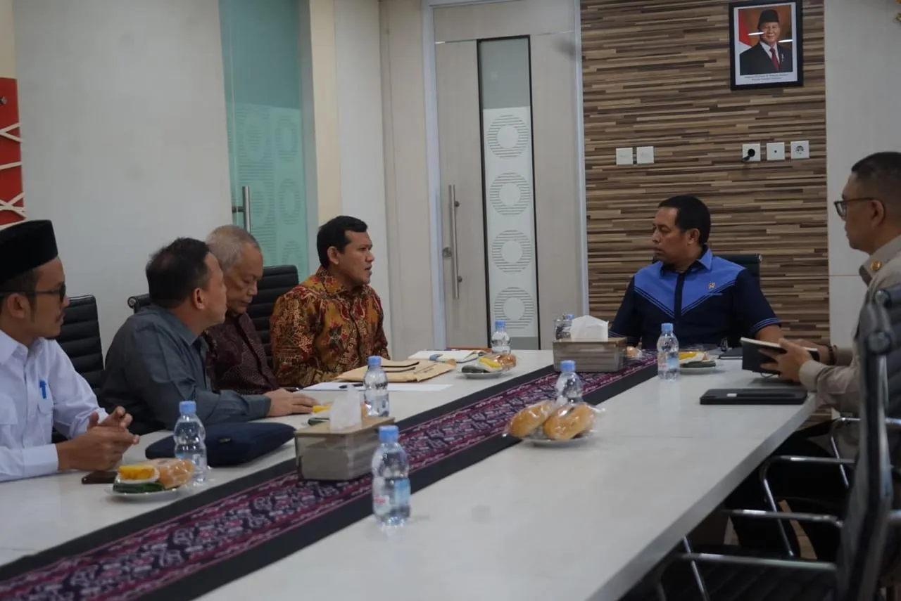 Bertemu Kepala Kantor Komunikasi Kepresidenan, Wagub Aceh Dorong Percepatan Revisi UUPA