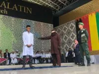 Lima Pelanggar Syariat di Cambuk, Pelaku Zina Dicambuk 100 Kali
