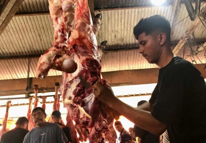 Harga Daging Meugang di Aceh Besar Tembus Rp160 Ribu Per kilogram