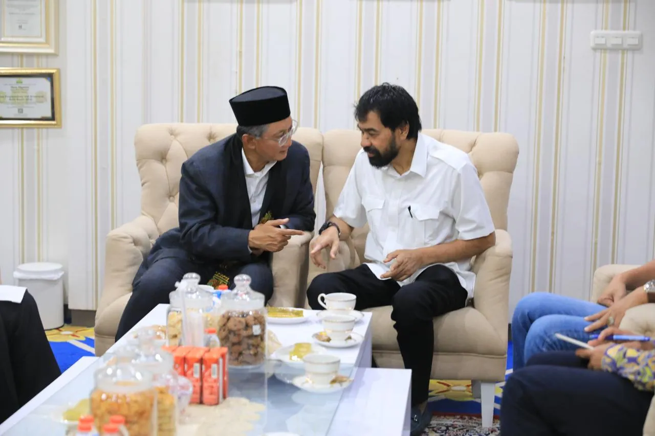 Mualem Minta Pembangunan Terowongan Geurutee ke Menteri PU