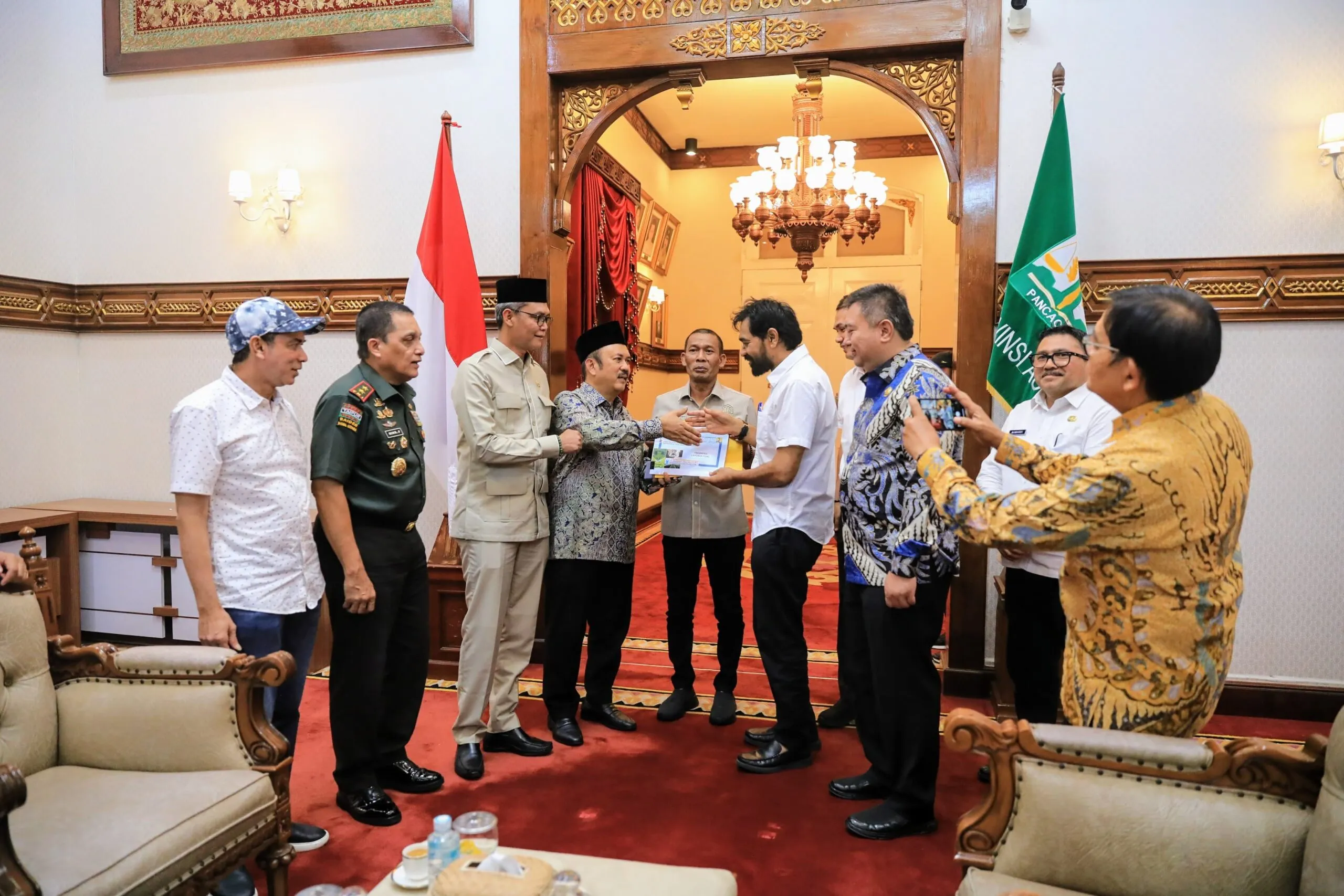 Dokumen Usulan Pembangunan Terowongan Geurutee Diserahkan ke Menteri PPN/Bappenas