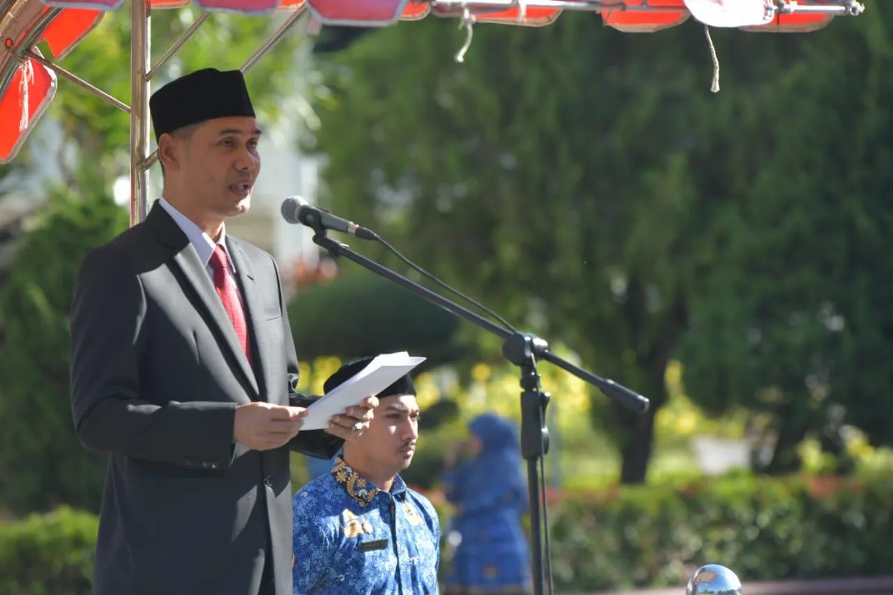 Plt. Sekda Aceh Jadi Inspektur Upacara Hari Koperasi Nasional ke-78