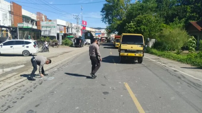 Ambulans Tabrak Dump Truck di Aceh Besar, Empat Kendaraan Terlibat Kecelakaan Beruntun