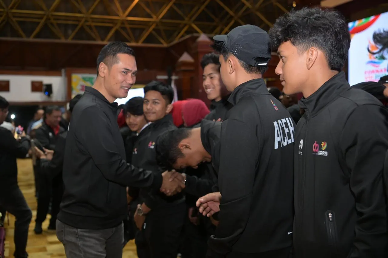 Plt Sekda Lepas Kontingen FORNAS 2025 ke NTB, Bawa Misi Budaya dan Sportivitas