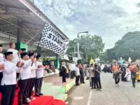 Asisten Administrasi Umum Sekda Aceh Lepas Peserta Pawai Tahun Baru Islam 1447 H