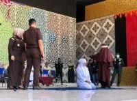 100 Kali Cambuk Bagi Empat Pelaku Zina