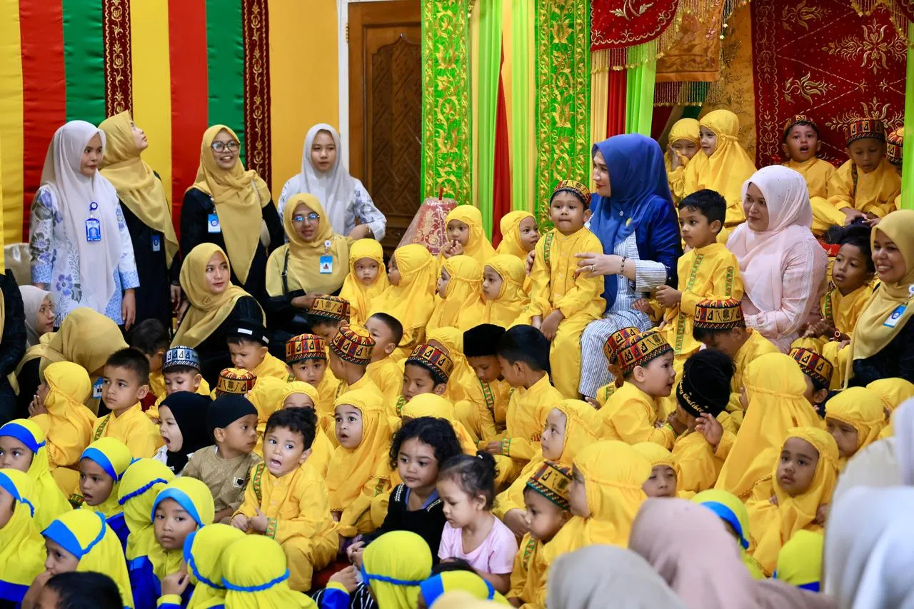 Kak Na Sambut Ratusan Anak PAUD di Pendopo Gubernur