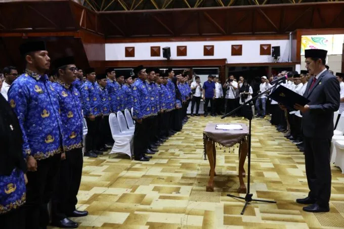 Sekda Lantik 290 Pejabat Eselon III dan IV di Lingkungan Pemerintah Aceh