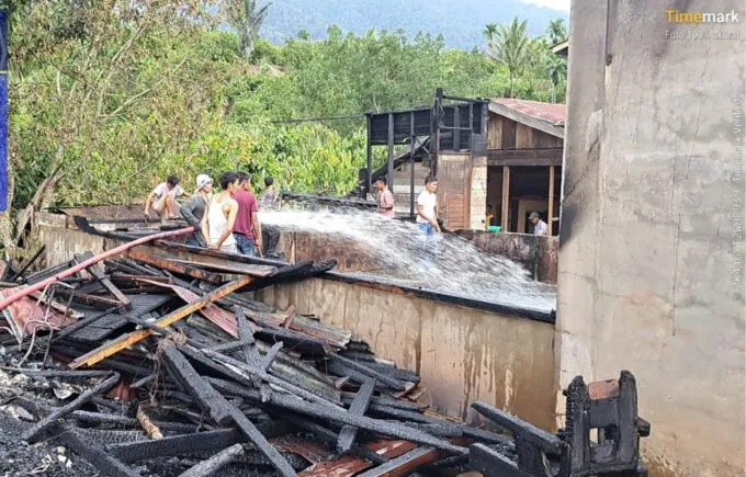 Enam Rumah di Gayo Lues Hangus Terbakar
