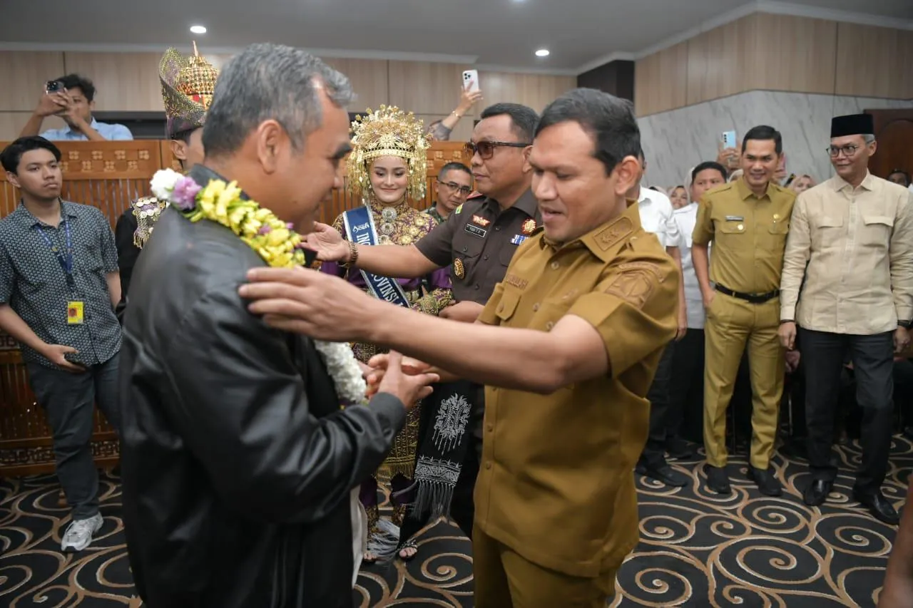 Tiba di Banda Aceh, Ketua MPR RI Ahmad Muzani di Sambut Wakil Gubernur Fadhlullah