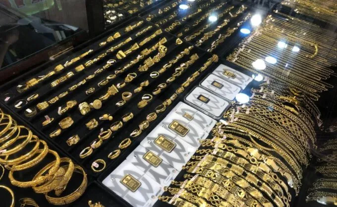 Harga Emas Turun Tajam di Banda Aceh