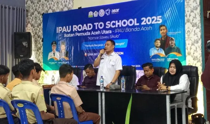 Gelar Road To School di SMA 1 Seunuddon, IPAU Ajak Siswa Semangat Melanjutkan Pendidikan