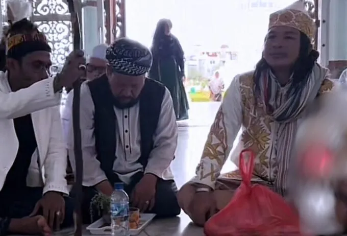 Masjid Raya Baiturrahman Tegaskan Tak Tahu-Menahu Soal Peusijuk Tongkat untuk Pengobatan