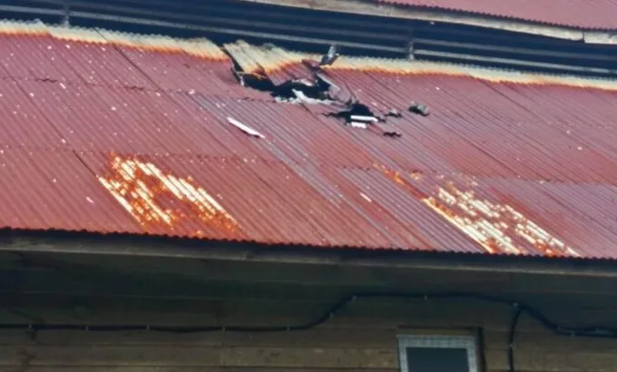 Tabung Freon Meledak, Dua Pekerja Es Kristal Terluka