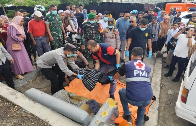 Mayat Tanpa Identitas Ditemukan di Halte Trans Kutaraja, Polisi Olah TKP