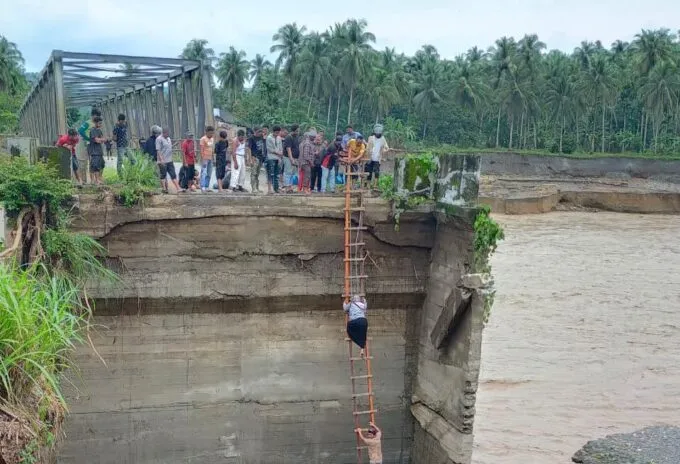Akses Putus Total, Warga dari Linge Terpaksa Berjalan Kaki Berhari-hari Menuju Takengon