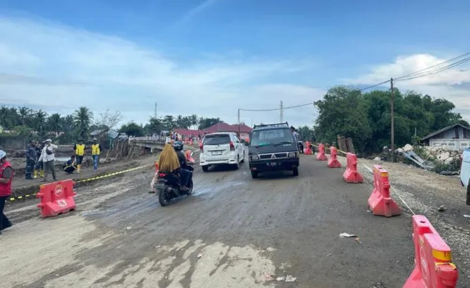 Jembatan Krueng Meureudu Kembali Dibuka