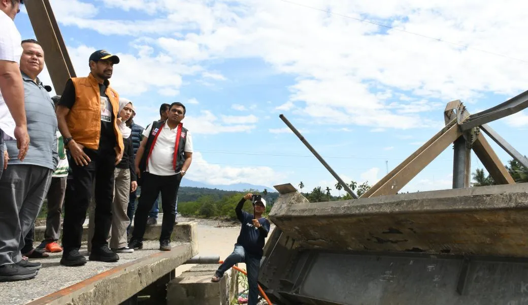 Mualem Tinjau Dampak Banjir Bandang di Aceh Tenggara dan Gayo Lues
