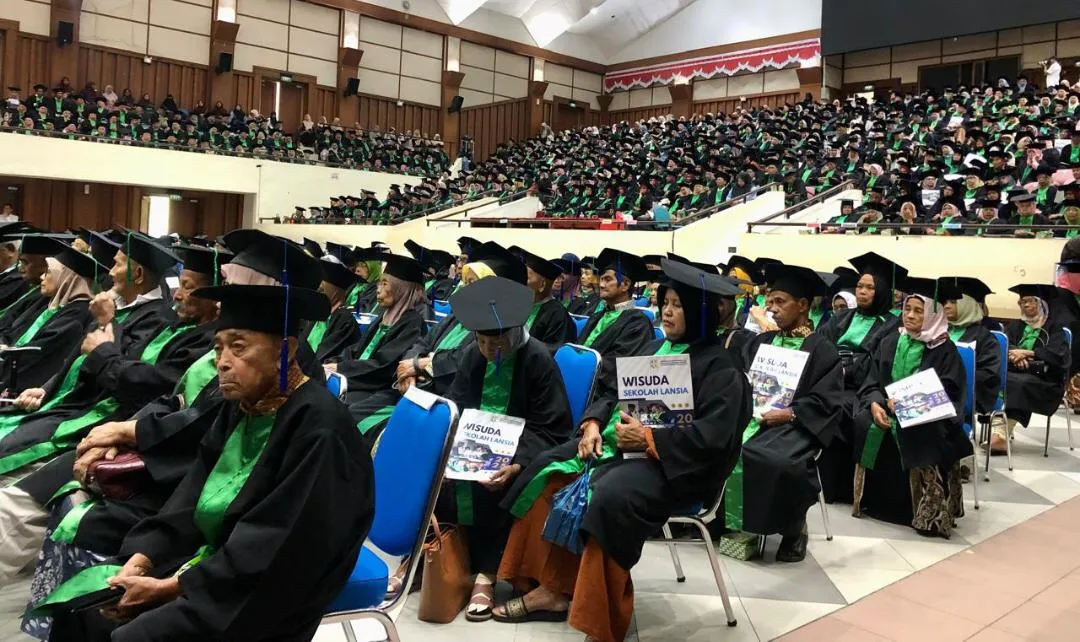 Ribuan Lansia Aceh Besar Lulus Sekolah Lansia, Peserta Tertua Berusia 90 Tahun