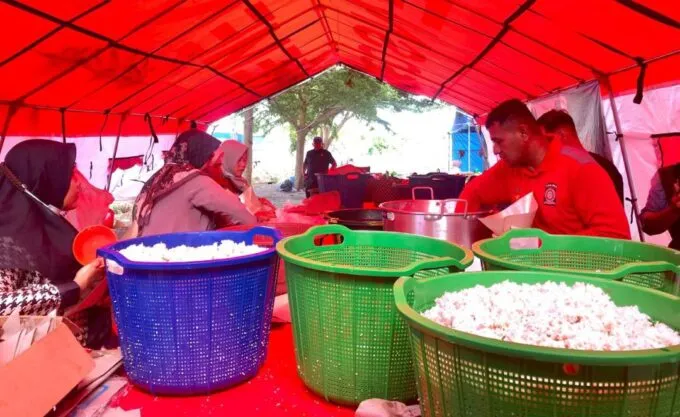 Di Pidie Jaya 8.618 Porsi Makanan Disiapkan Setiap Hari