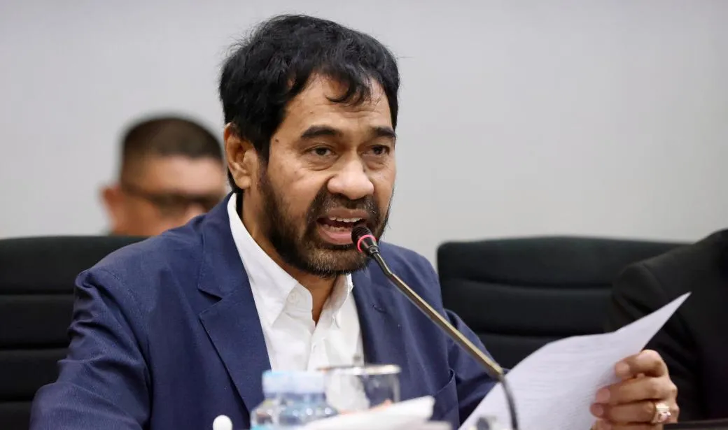 Waspada Akun Facebook Palsu Catut Nama Mualem