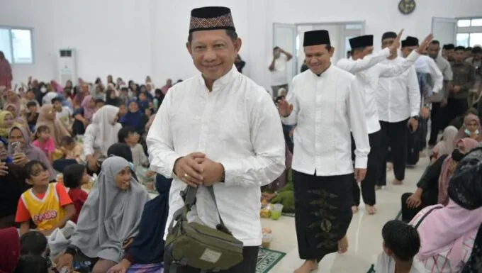 Masuki Hari Ketiga, Tito dan Dek Fadh Masih Dilapangan Pastikan Penanganan Pengungsi