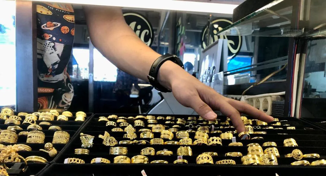 Emas Merosot Drastis, Kini Dijual Rp8,84 Juta per Mayam