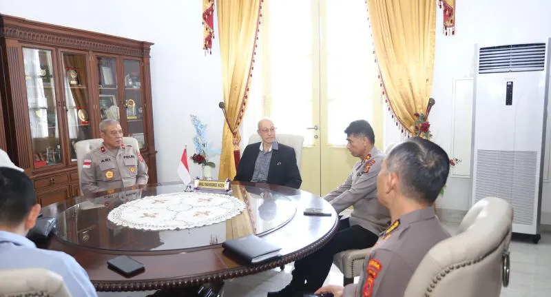 Pastikan Kamtibmas Aceh Terjaga, Wali Nanggroe Panggil Kapolda Marzuki