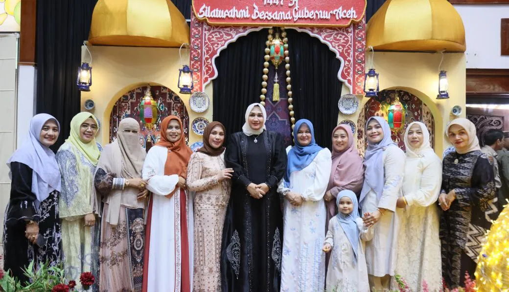 Mualem Sambut Prabowo, Kak Na Sambut Tamu Pendopo