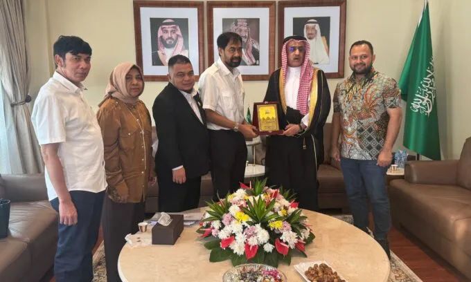 Ikut Kembangkan Pendidikan Aceh, Mualem Ucapkan Terimakasih kepada Arab Saudi