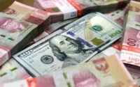 Rupiah Melemah ke Rp17.730 per Dolar AS, Cetak Rekor Terendah Baru