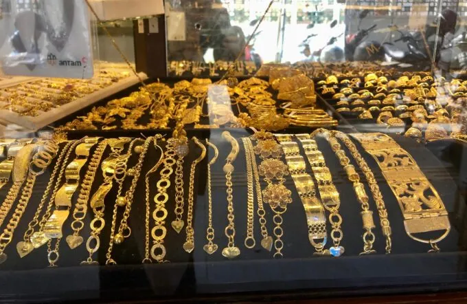 Harga Emas Perhiasan di Banda Aceh Masih Bertahan Tinggi