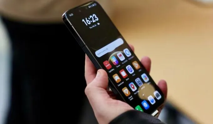 Harga Smartphone Berpotensi Naik Akibat Rupiah Tembus Rp18.000 per Dolar AS