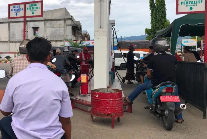 Keluhkan Pertamax Naik, Pengguna Mulai Beralih ke Pertalite