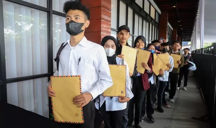 Capai 813 Ribu, Lulusan SMK Jadi Penyumbang Pengangguran Terbesar