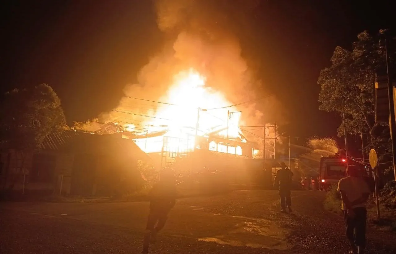Empat Bangunan di Sinabang Hangus Terbakar,Penyebab Masih Diselidiki