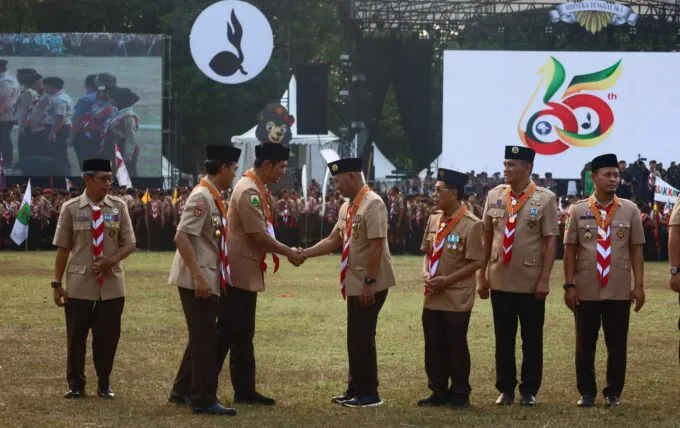 Sekda Aceh Terima Lencana Melati, Penghargaan Tertinggi Gerakan Pramuka