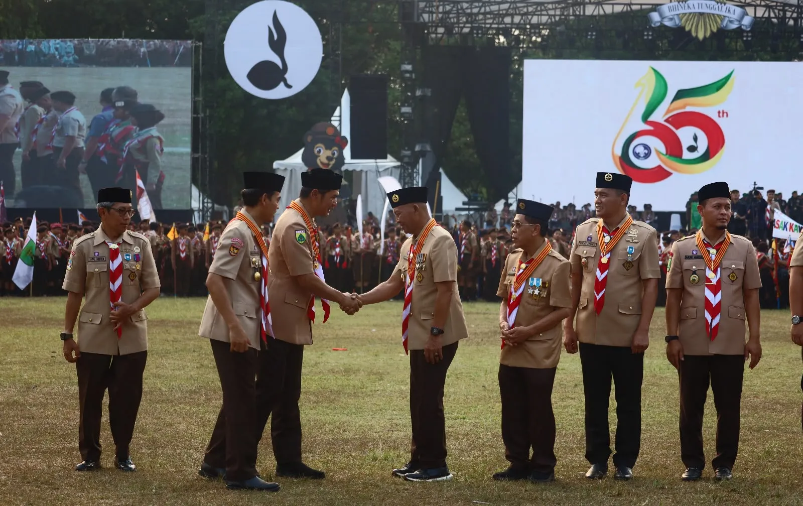 Sekda Aceh Terima Lencana Melati, Penghargaan Tertinggi Gerakan Pramuka