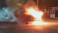 Satu Unit Mobil Fortuner Terbakar Saat Macet di Lamlagang