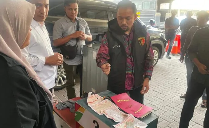 Diduga Curi Emas 13 Mayam, Seorang ART Diamankan Polisi