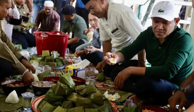 Wagub Dek Fadh Hadiri Kenduri Maulid di Kaye Jatoe
